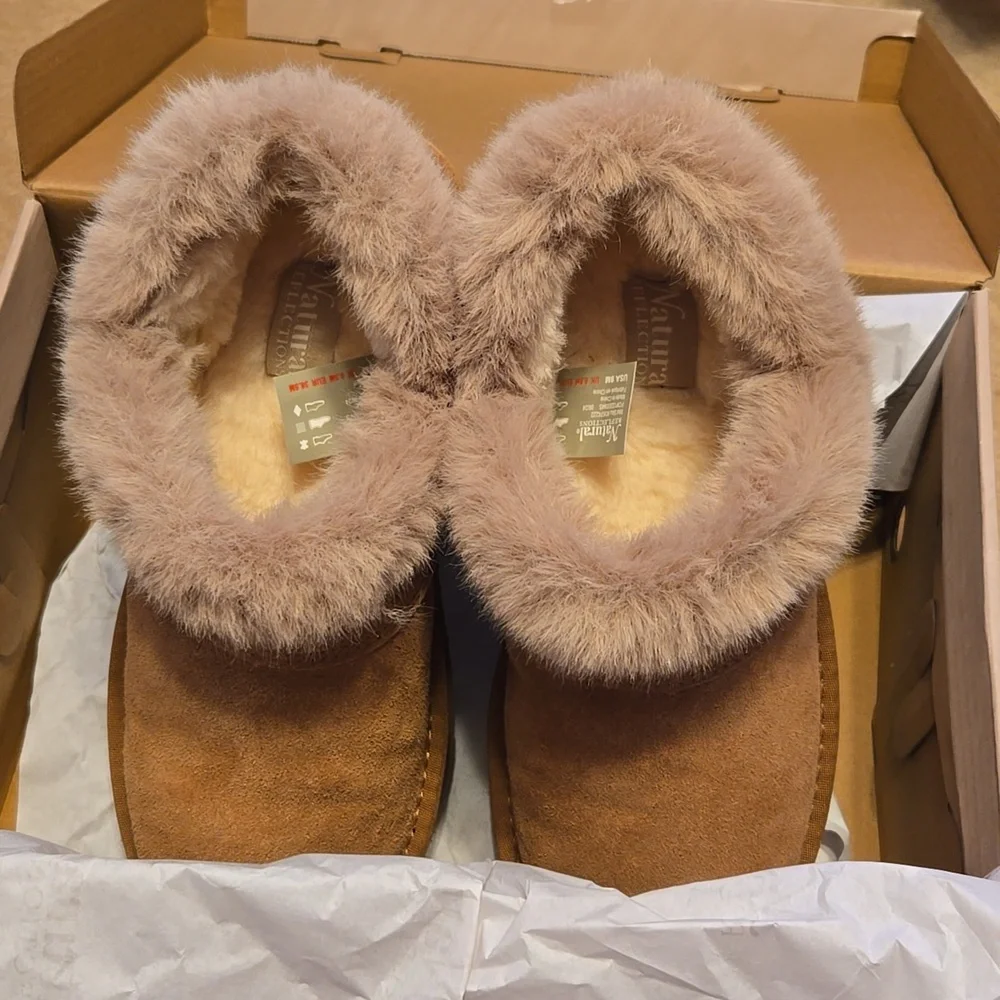 Feels like UGGs! - Tan Fur Trim Booties - Picture 2 of 7